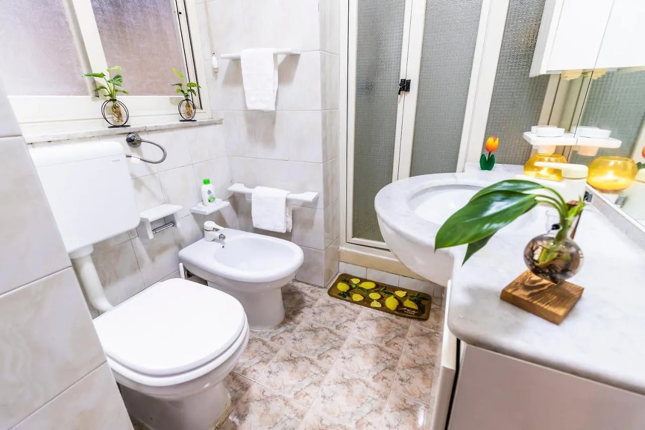 I Salotti Del Principe Apartment Palermo 0*,  Italy